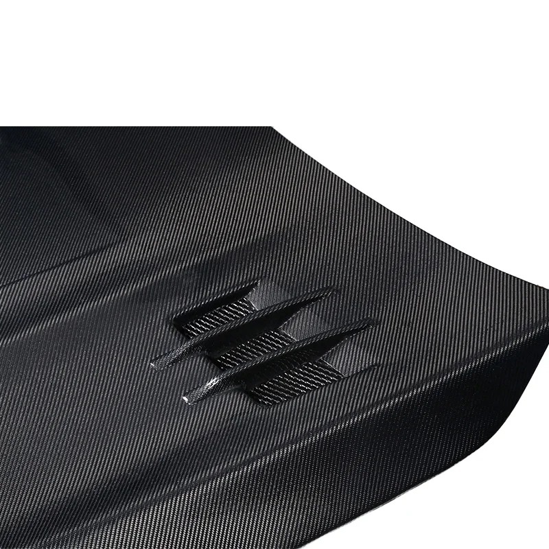 2013-2019 CLA W117 Engine Hood Modified Carbon Fiber with New Condition Includes Screws
